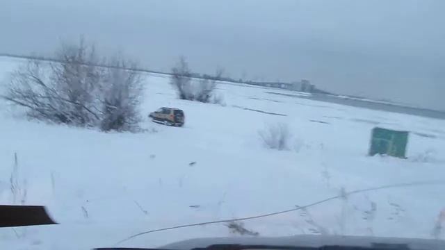 Тойота Кариб по зимнему пляжу 3 смотреть онлайн