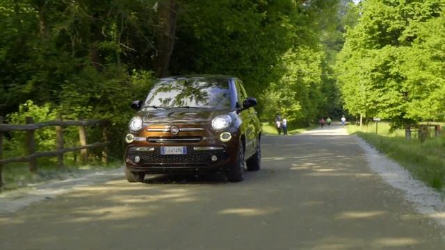 La MARCHA del FIAT 500L, MÁS SUV y MENOS MONOVOLÚMENES смотреть онлайн