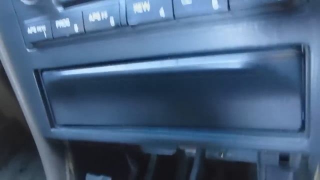1995-1999 Nissan Maxima Radio Removal смотреть онлайн