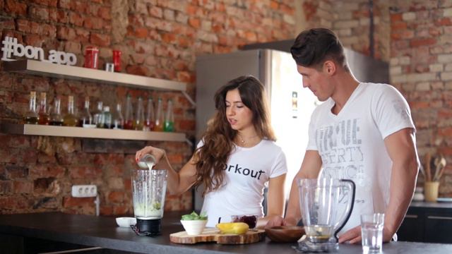 Самый полезный смузи challenge [Лаборатория Workout] смотреть онлайн