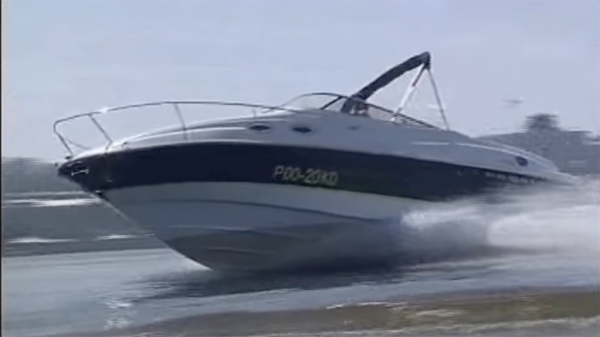 Катер Regal 2650 sportboat Обзор