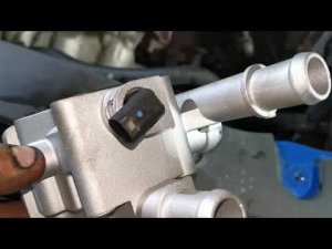 Шевроле Авео Т300 установка холодного термостата