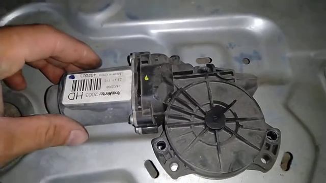 Привод стекла правой передней двери Hyundai Elantra HD смотреть онлайн