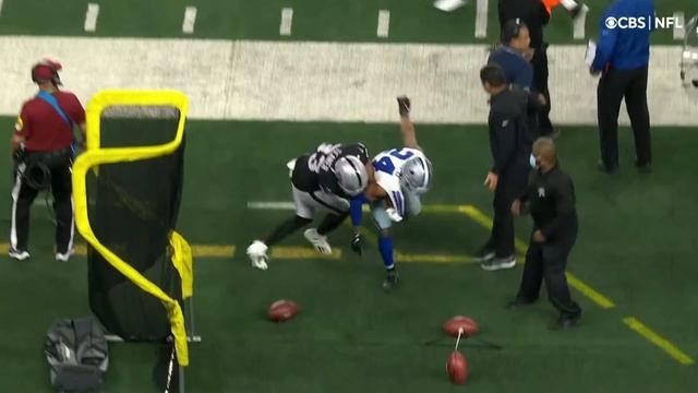 Cowboys vs. Raiders FIGHT w/ 2 EJECTIONS смотреть онлайн