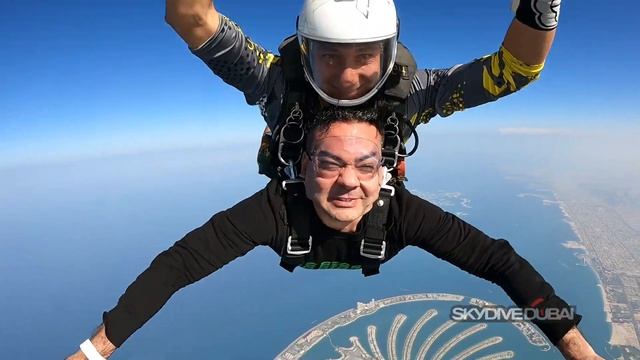 Skydive Dubai Review | Palm Jumeira | Tandem Skydiving | Free Fall смотреть онлайн