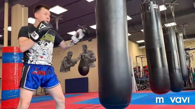 Работа на мешке Тайский бокс Кикбоксинг