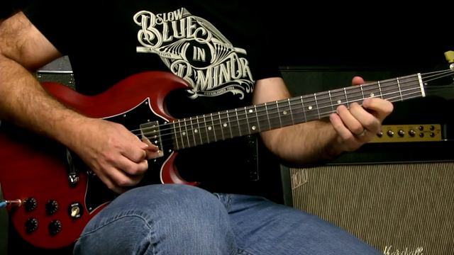 Blues Rock Guitar Lesson - The Angus Young Blues Rock Turn Around The Blue Note смотреть онлайн