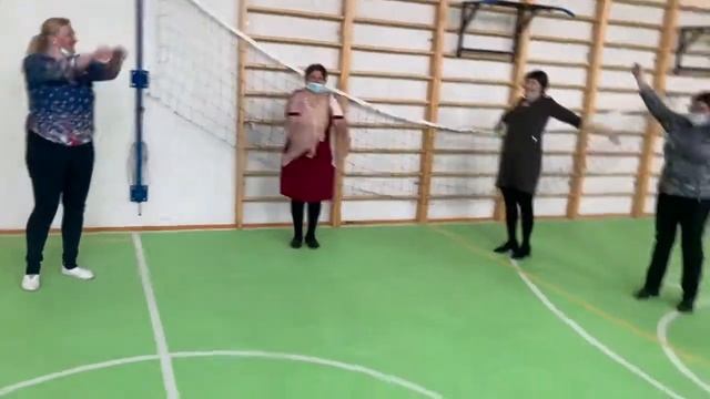 Физ зарядка учителей Уранская школа смотреть онлайн