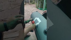 Удаление старого клея с лодки ПВХ