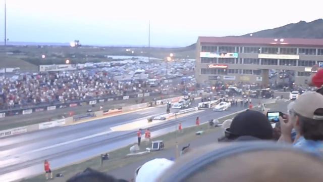 John Force vs Mike Neff at Bandimere Speedway 2012 смотреть онлайн
