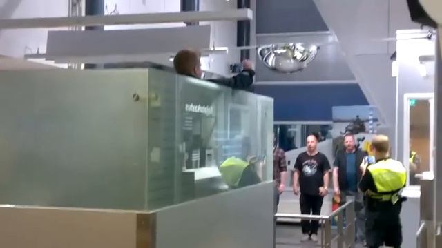 Russians singing at finnish border смотреть онлайн