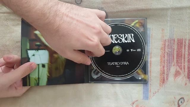 Måneskin - Teatro D'Ira: Vol. I CD UNBOXING смотреть онлайн