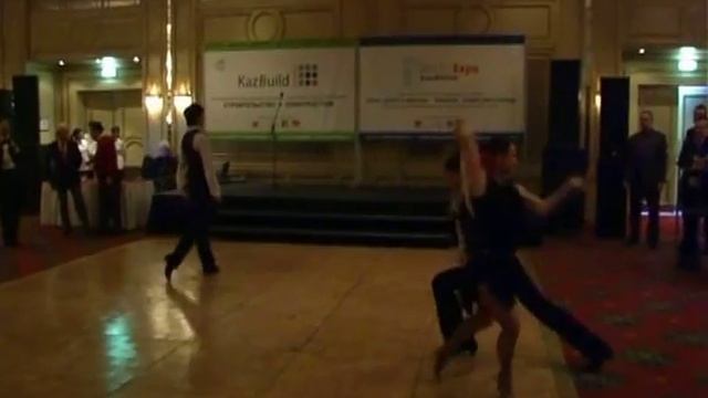 ГАРДЕН ПАРАДАЙЗ ТАНГО (НА МЕЖДУНАРОДНОЙ ВЫСТАВКЕ) смотреть онлайн