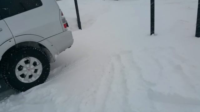 Выпуск 2: Как одной лопатой за 10 минут очистить от снега улицу? смотреть онлайн