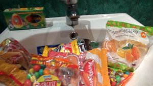 очень много конфет a lot of candy