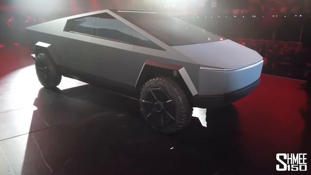 Tesla Cybertruck Первый взгляд и поездка!2020 Супер кар! смотреть онлайн