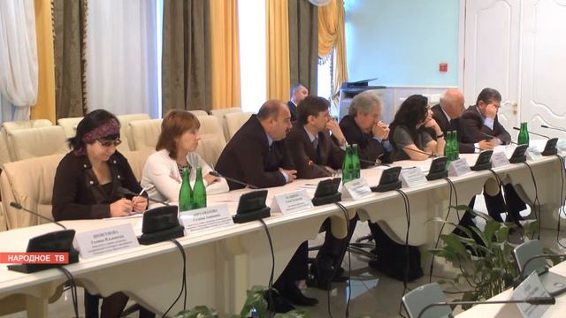 Глава республики обсудил с представителями СМИ проблемы журналистики смотреть онлайн