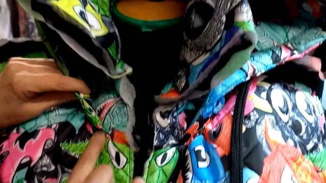 КАК СДЕЛАТЬ ВОРОТНИК И КАПЮШОН БЕЗ МОЛНИИ No zipper В ОДНОЙ КУРТКЕ. смотреть онлайн