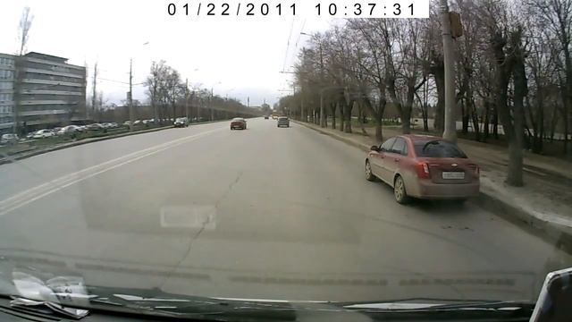 22.01.2011 Волгоградский маршруточник и Нива смотреть онлайн