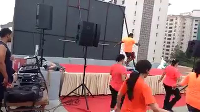 Stepper  Sweaty Sunday 2016 #StepBond