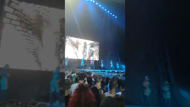 Pitbull-Time Of Our Lives (Feat Ne-Yo) live in Berlin смотреть онлайн