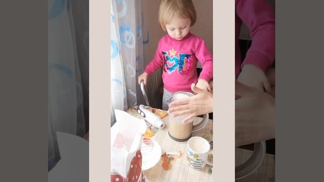 Кекс на кефире с клюквой