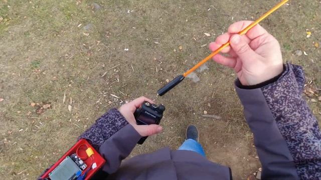 2.Сравнение антенн SMA-female на 145 MHz с использованием индикатора напряженности поля. смотреть онлайн