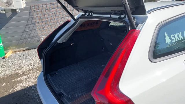 Köp Personbil Volvo V90 Cross Country på Klaravik смотреть онлайн