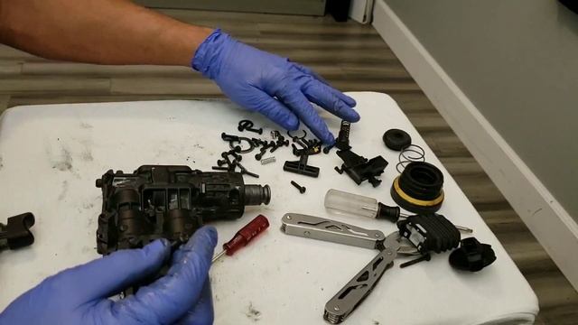 How to disassemble and reassemble Dewalt DCH273 Brushless Rotary Hammer. смотреть онлайн