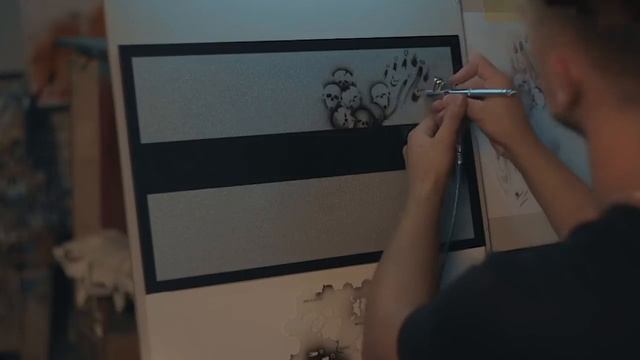 Урок аэрографии для новичков - черепа, сусальное серебро, кенди . Custom Paint смотреть онлайн