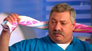 Как избавиться от головной боли. Полотенце вместо ...и. Жить здорово! Фрагмент выпуска от 11.11.2015