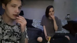 ? футфетиш и 2кг иностранных сладостей ?