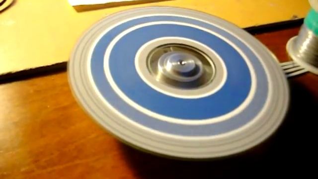 запуск двигателя от HDD c помощью AVR смотреть онлайн