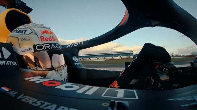 제 3의 드라이버 - Oracle Red Bull Racing смотреть онлайн