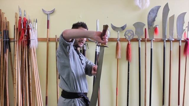 Kung Fu - Sword Spinning Tutorial - Reverse Flower смотреть онлайн