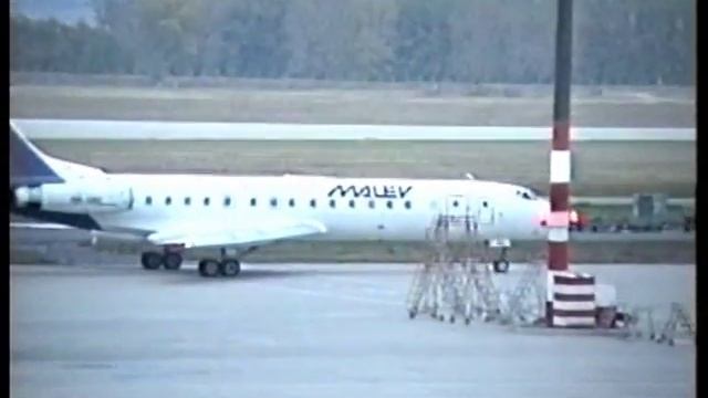 Budapest Ferihegy Airport 1994 смотреть онлайн