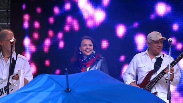 Танец для смелых мальчишек / ВИА Поющие гитары / Кронштадт день города 2016г. смотреть онлайн