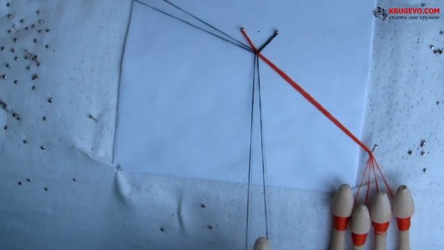 Сплтение четырех пар в кружевоплетении на коклюшках смотреть онлайн