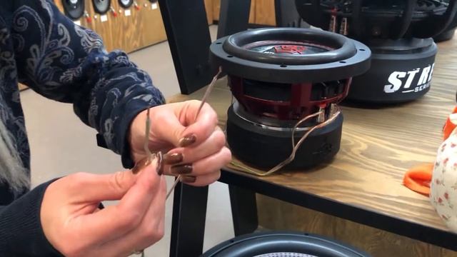 Как подключить сабвуфер к усилителю / С катушками 2+2 / Параллельно смотреть онлайн