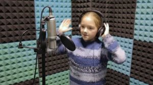 Дарина и Эвелина Александровы / Песня дедушке от внуков