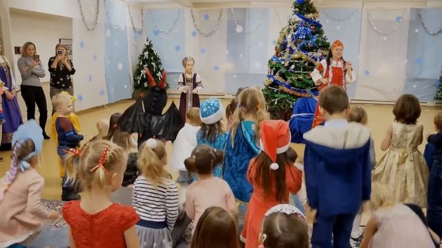 New Year 2019-2020. Спектакль учеников детского центра Az-Book-Ah! Billerica, Massachusetts.