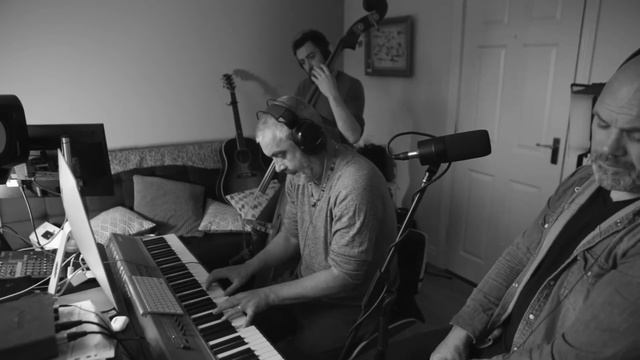 The Electrix - Nothing Else Matters (acoustic cover) смотреть онлайн