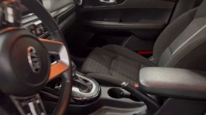KIA Cerato 2019. Оригинальная камера и магнитола с CarPlay