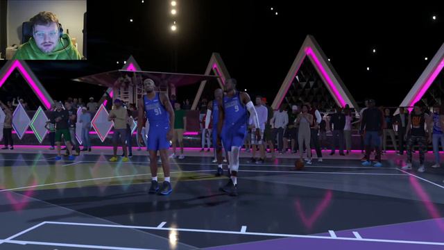 KAWHI LEONARD IS INCREDIBLE!! THE BEST SF IN NBA 2K24 MyTEAM!! смотреть онлайн