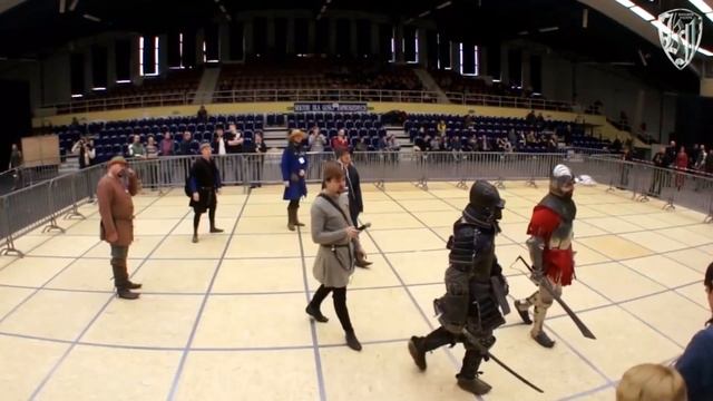 SAMURAI VS KNIGHT! Epic fight of master of historical fencing! Sword vs katana battle! смотреть онлайн