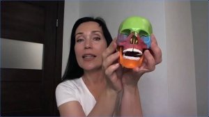 Стираем носогубки: комплексная тренировка