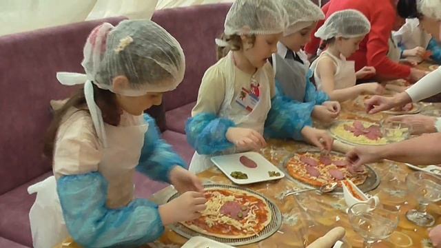 Мамины помощники 1Д - 8 МАРТА смотреть онлайн