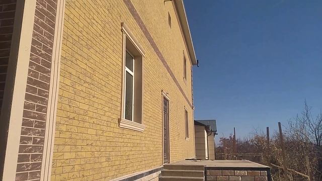 Йилнинг энг хашаматли чиройли чиккан фасадларидан бири