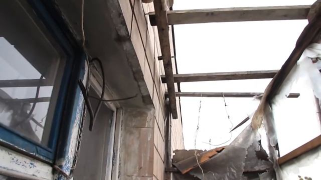 Демонтажные работы.  Демонтаж балкона.  Строительный демонтаж