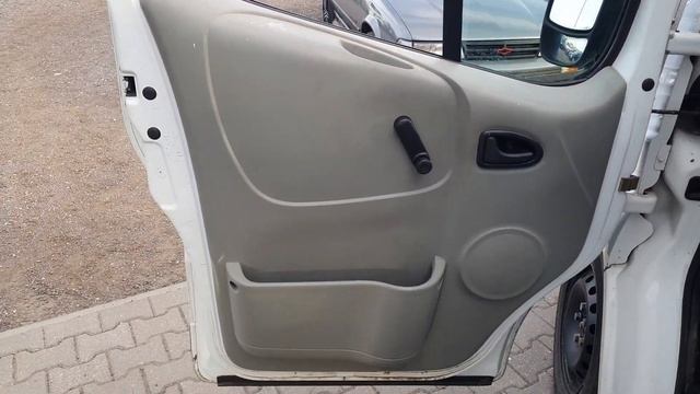 Opel Vivaro 1.9D 82KM 2003 r смотреть онлайн